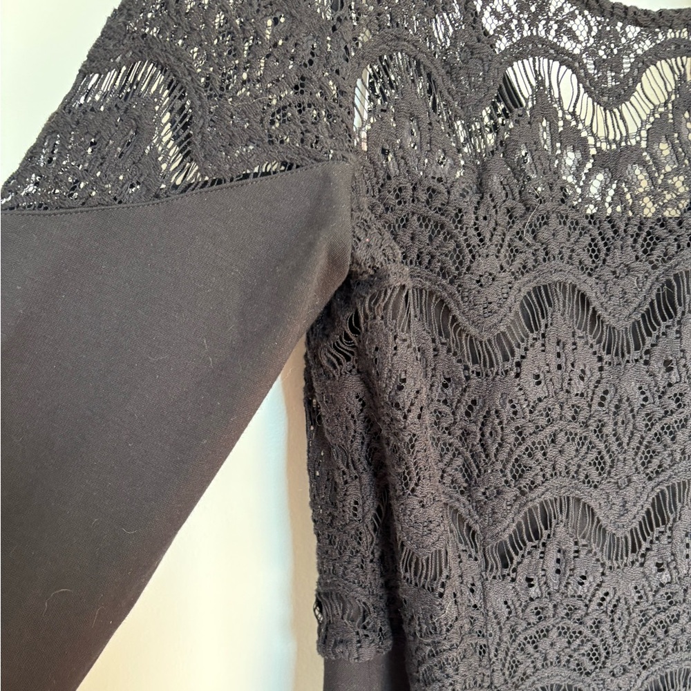 Black lace Lilly dress - Picture 3 of 5